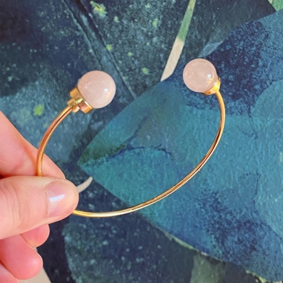 Bangle Bracelet Open Cuff Style NWT Red Valentine - Picture 5 of 5